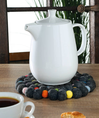 Virgin Wool Trivet "Nero", Round, 8" Dia. - La Cuisine