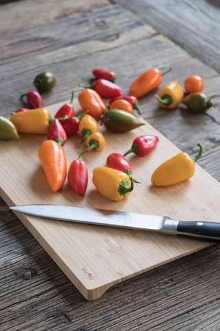 Undercut Bamboo Cutting and Serving Board: L - La Cuisine