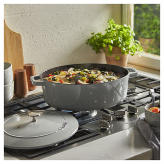 6.25 QT Wide Oval Dutch Oven - La Cuisine