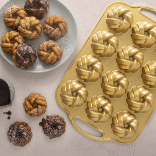 Mini Braided Bundt Pan - La Cuisine