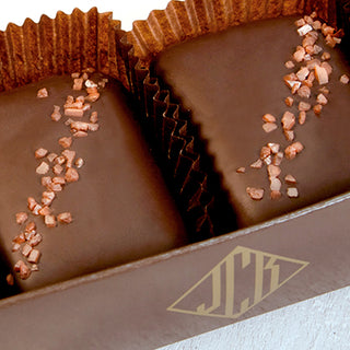 Semi-Sweet Chocolate & Caramel w/Hawaiian Alaea Sea Salt (2 PC) - La Cuisine