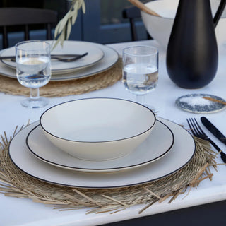 Augusta Salad Plate, Black - La Cuisine