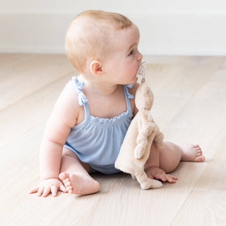 Pacifier Buddy Bernie the Bear: Tan - La Cuisine