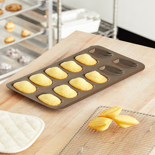 Madeleines Baking Pan - La Cuisine
