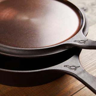 Cast Iron No 10 Flat Top Griddle - La Cuisine