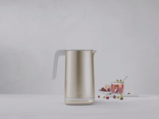 Enfinigy Cool Touch Kettle Pro - Gold - La Cuisine