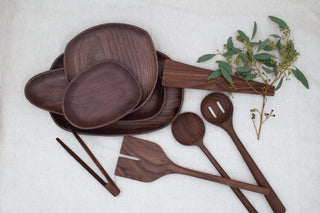 12’’ Walnut Wooden Round Spoon - La Cuisine