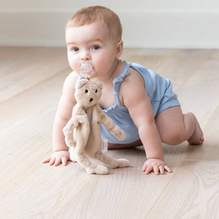 Pacifier Buddy Bernie the Bear: Tan - La Cuisine