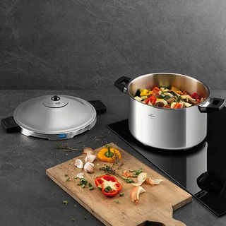 Duromatic Family Style Pressure Cooker Stockpot 12 Quart, Stainless - La Cuisine