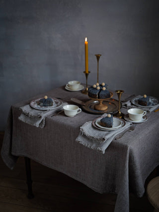 Linen Tablecloth Choco Chevron, Herringbone Weave : 52 x 108 - La Cuisine