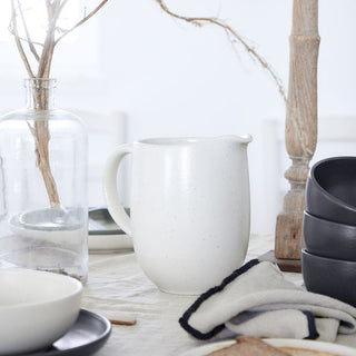 Pitcher Pacifica, Casafina - Vanilla - La Cuisine