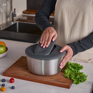Zyliss Swift Dry Salad Spinner: Small