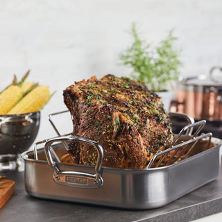 Small Classic Clad Roaster w/ Rack - La Cuisine