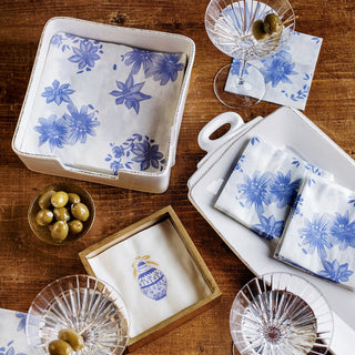 Papersoft Napkins Blue and White Floral Guest Towels, Pkg/20 - La Cuisine