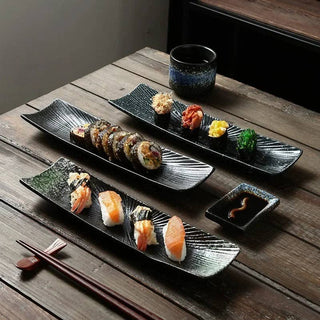 Minimalist Sushi Plates: Black