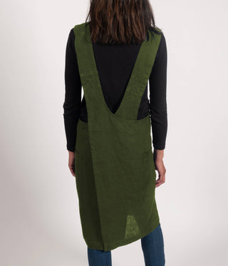 KAF Home Firenze Stone Washed Linen Cross Back Smock Apron: Black - La Cuisine