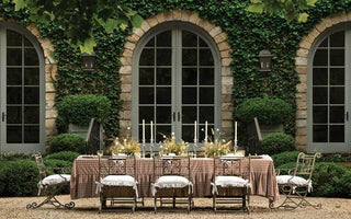 Around the Table : Traditions for Gathering by Shea McGee - La Cuisine