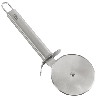 Essential Pizza Cutter - La Cuisine